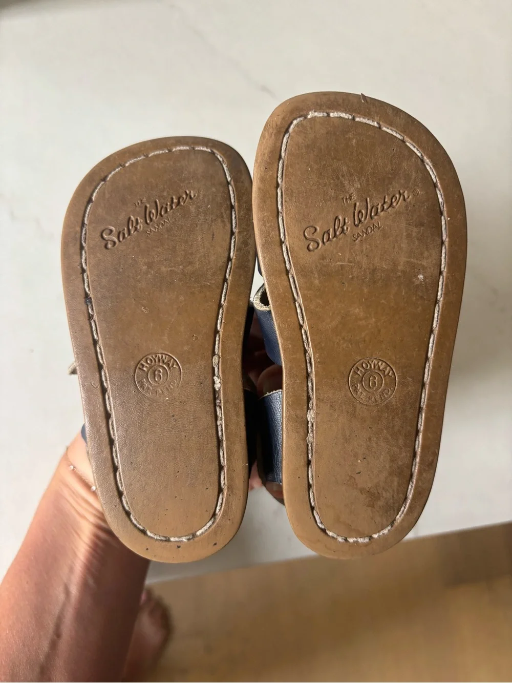 Kids Navy saltwater Leather Fisherman Sandals size 6